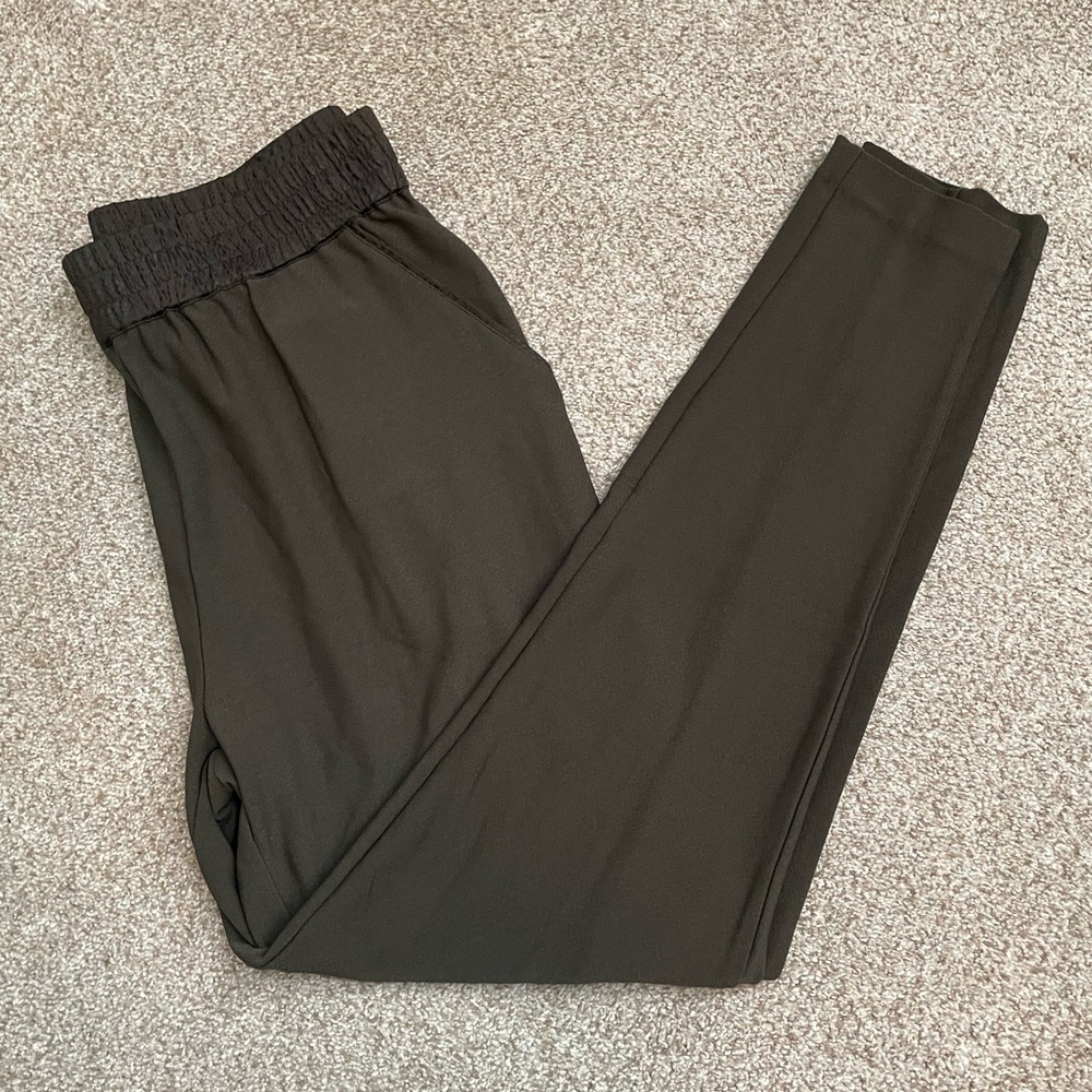 Lyss Olive Solid Pant - image 2